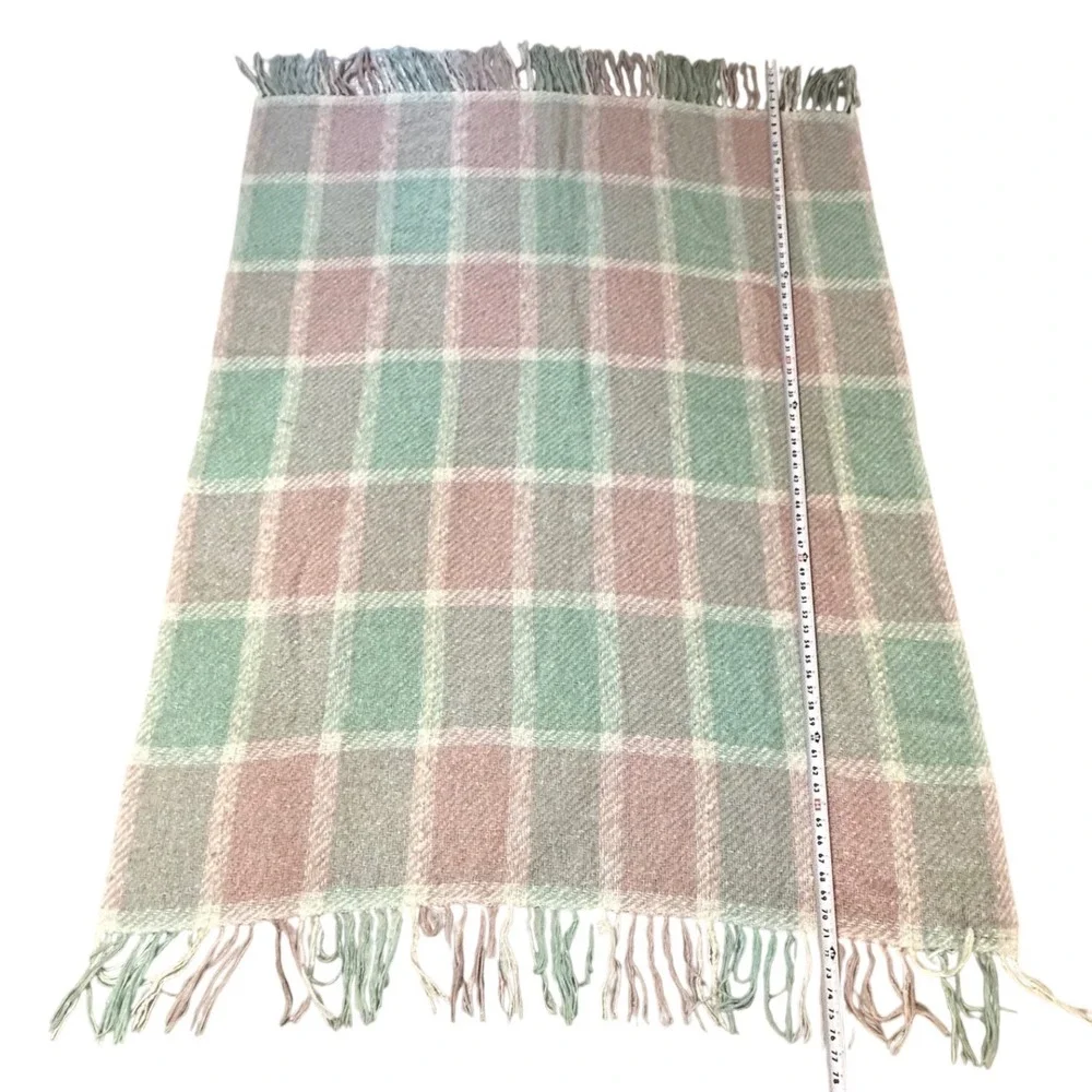 Vintage Churchill Weavers Hand Woven Throw‎ Blanket Plaid Fringed 50
